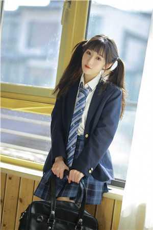 高速被前面车子东西砸到怎么处理