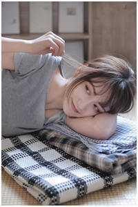 妻子让白月光代替我领奖后,公司破产了